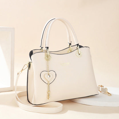 👜 LIMITED-TIME 50% OFF! ✨ Elegant Women's Tote Bag with Shining Heart Charm – Soft Synthetic Leather, Adjustable Strap 💖