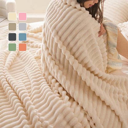 ❄️ LIMITED-TIME 50% OFF! 🧶 Thickened rabbit plush&milk velvet cover blanket – Fluffy, Warm, Washable ✨