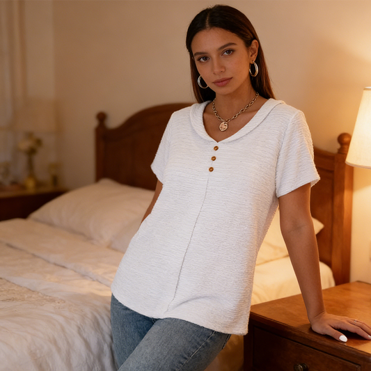 💎 FLASH SALE -50% on Women's Textured V-Neck Top! 💎 Wrinkle-Resistant Crinkle Fabric & Relaxed Fit for All-Day Chic✨