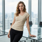 🎀 LIMITED-TIME 50% OFF! ✨ Women‘s Asymmetrical V-Neck Ruched Side Solid Color Top – Elegant, Flattering, Stretchy 🫧