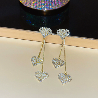 💖 LIMITED-TIME 50% OFF! ✨ Heart Drop Earrings – Triple Cascade, Sparkling Crystals, Lightweight ✨