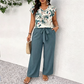 👗 LIMITED-TIME 50% OFF! ✨ Casual Printed Wide-Leg Jumpsuit with Belt – V-Neck, Waist Tie, Versatile Style 🌸