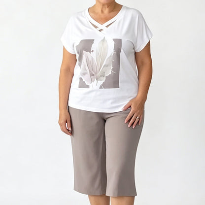 🎉 2026 Sale — Over 49,000 Sold! 👗 Women Casual Two Piece Set V-Neck Tee and Cropped Pants – Relaxed Fit & Premium Skin-Friendly Fabric ✨