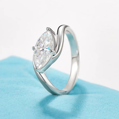 2026 Sale — Over 33 900 Sold!💎 Radiant Marquise Ring